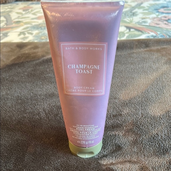 Bath & Body Works Champagne Toast Body Cream, 226 g - Picture 1 of 3